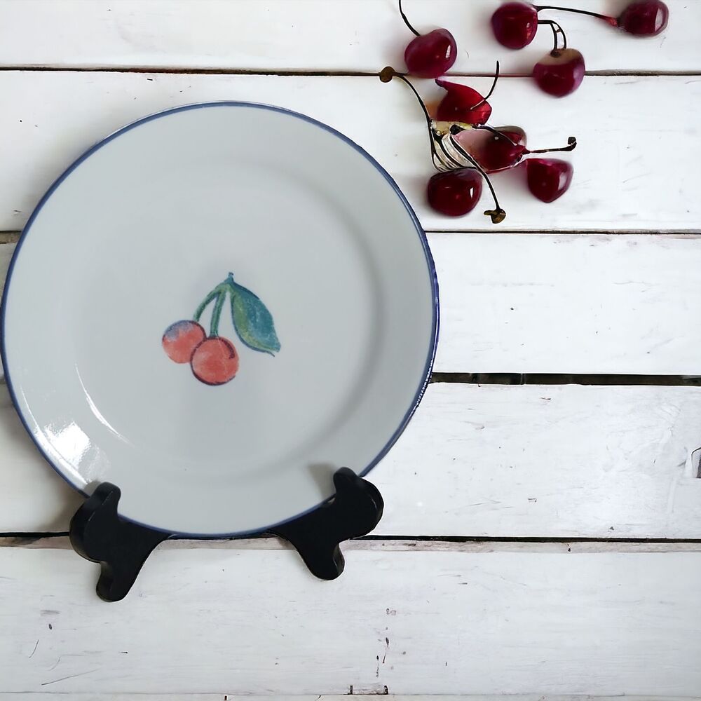 Corelle Corning Fruit Basket Salad Plates Cherry 9 inch set of 2 Farmhouse